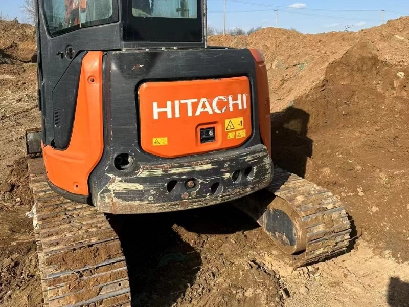 Used Hitachi55 excavator2